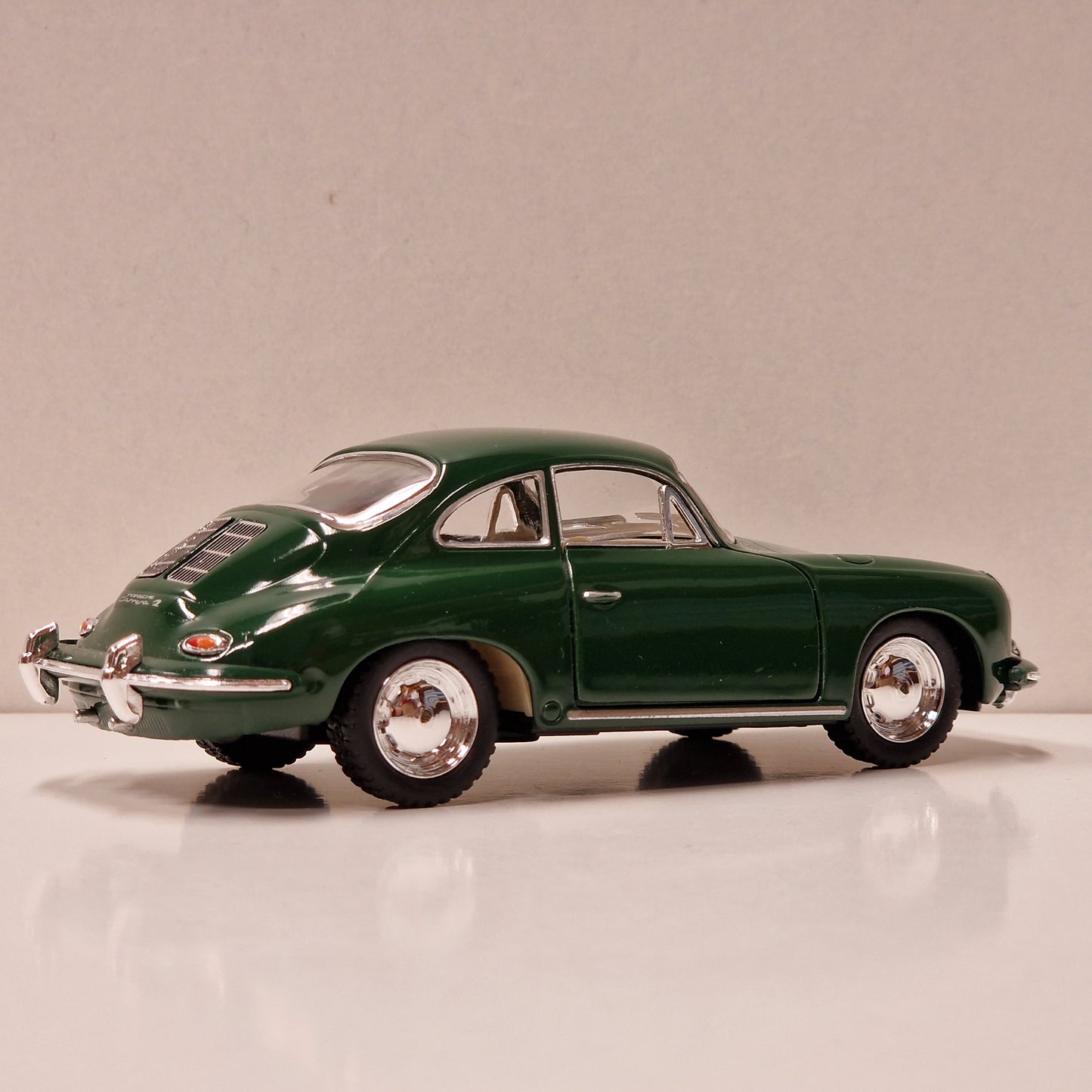 Porsche 356 B Carrera 2 - Kinsmart 1:32
