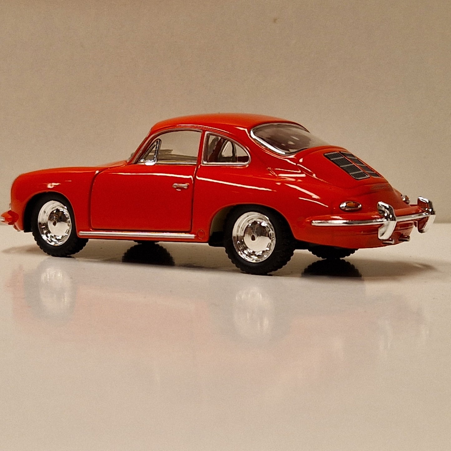 Porsche 356 B Carrera 2 - Kinsmart 1:32