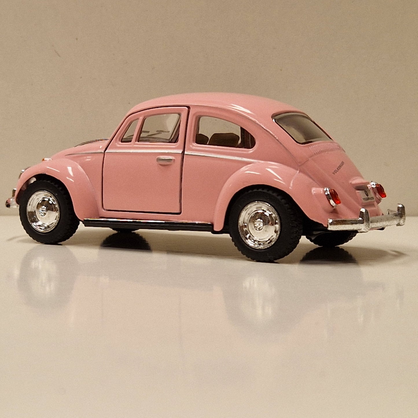 1967 VW Classical Beetle - Kinsmart 1:32