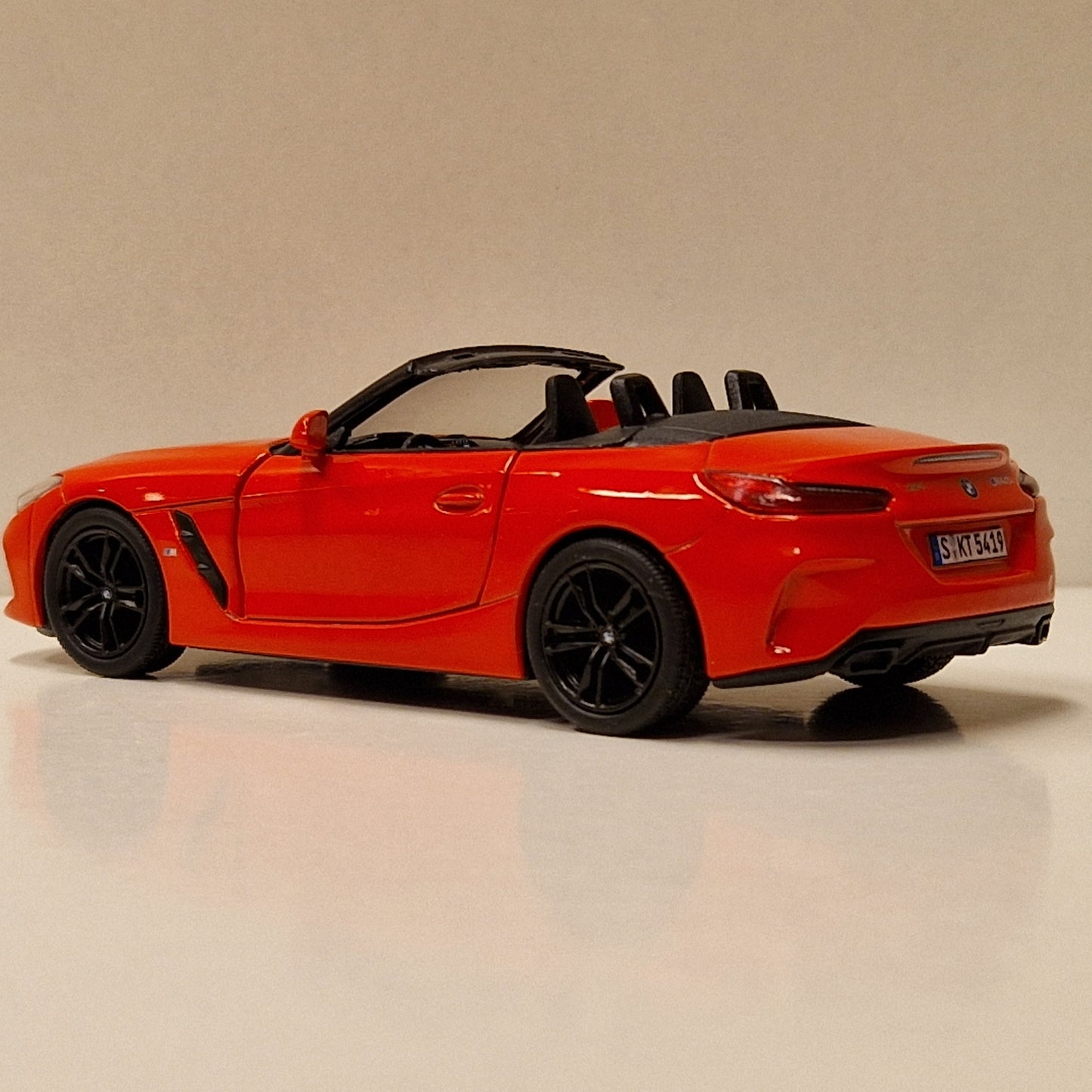 BMW Z4 - Kinsmart 1:34
