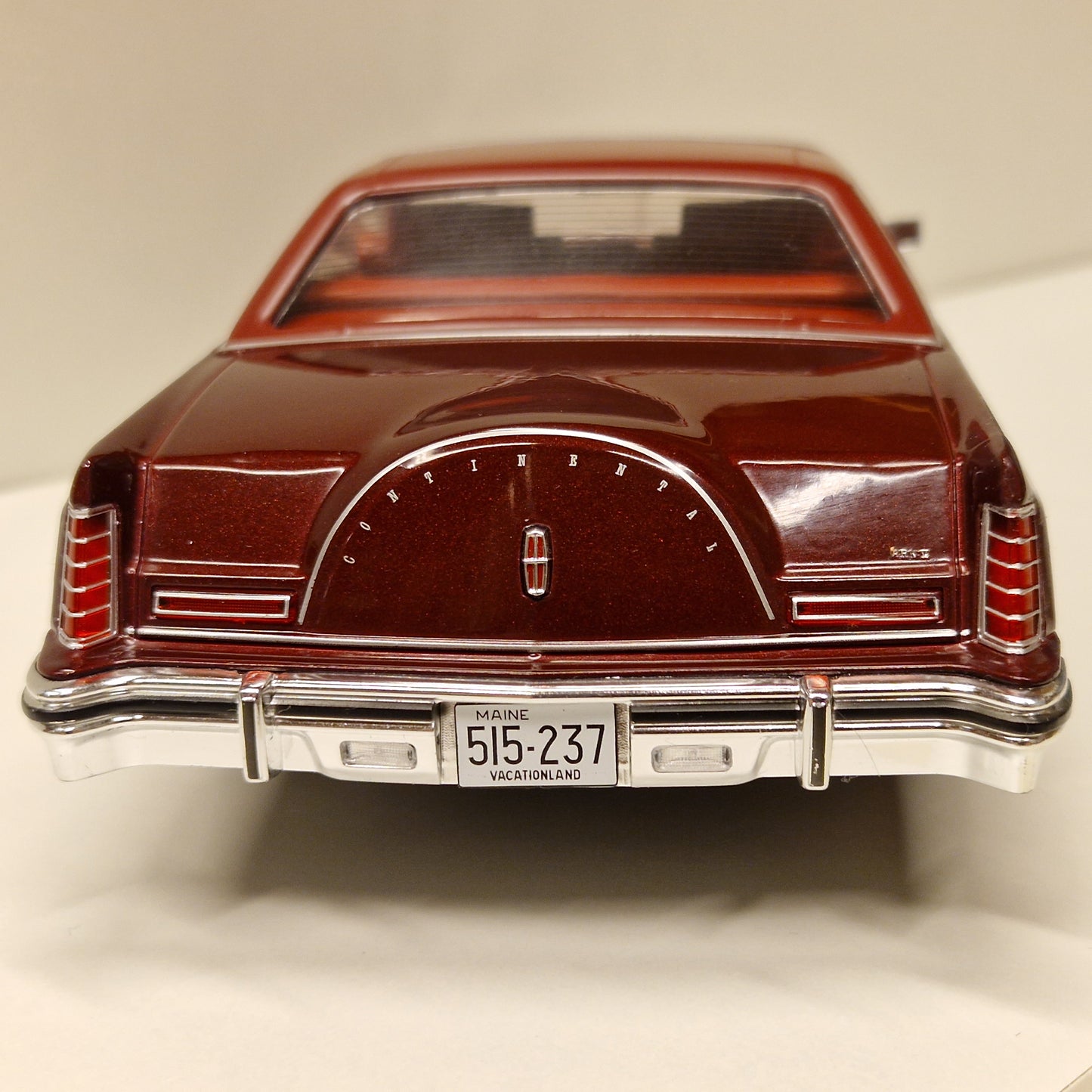 1977 - Lincoln Continental Mark V - Modelcar group 1:18