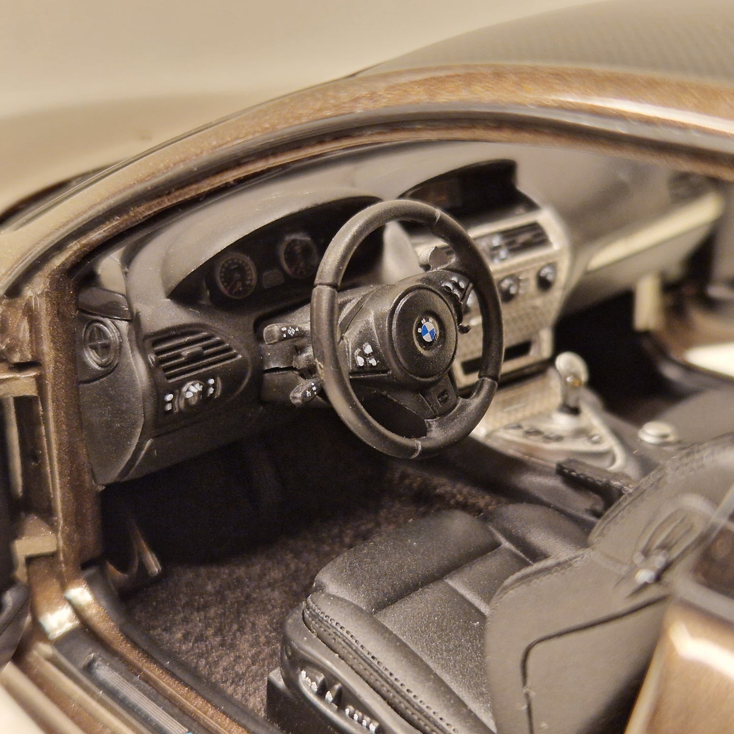 BMW M6 - Kyoso 1:18