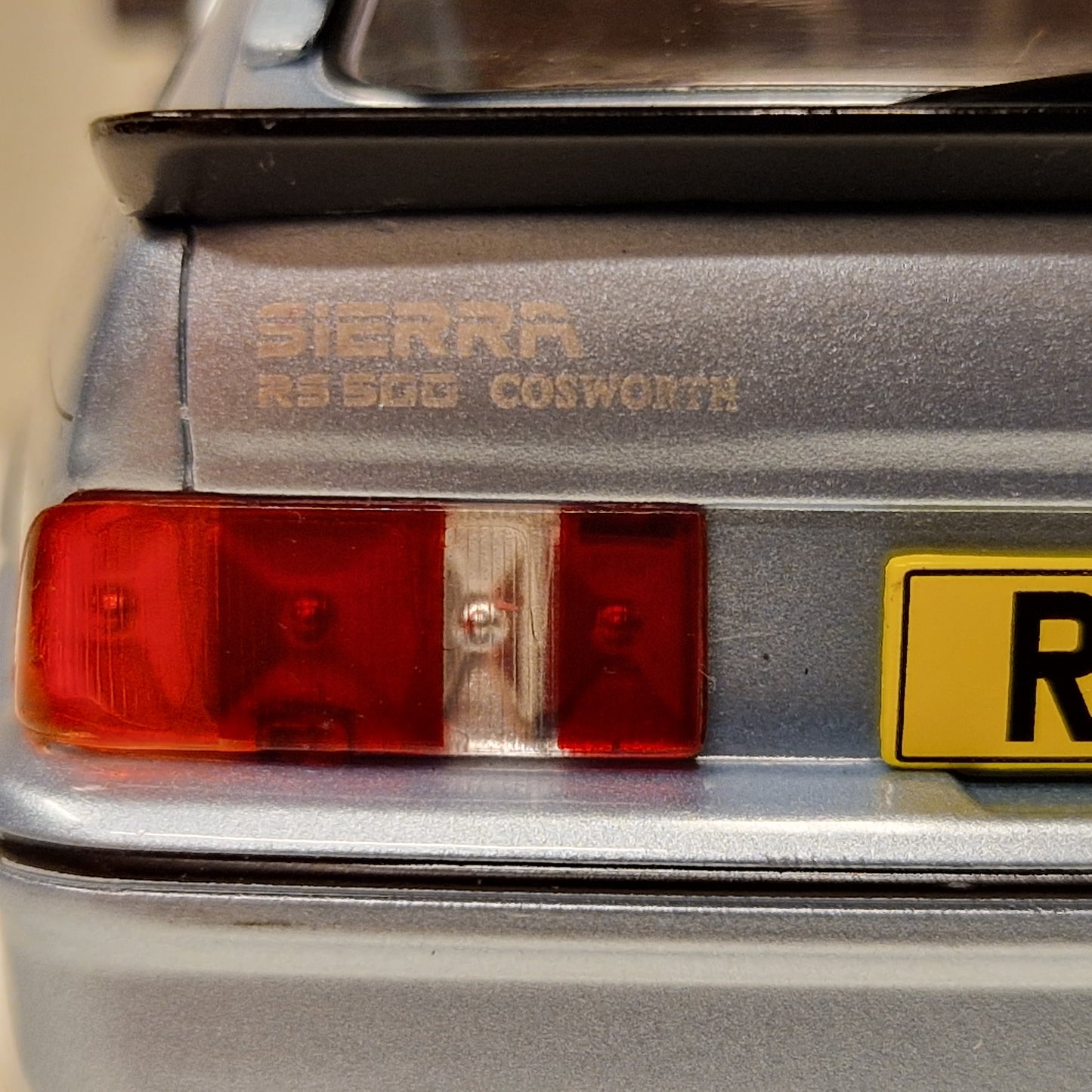 Ford Sierra RS500 Cosworth - 1987 - Lys blå metallic - Solido - 1:18