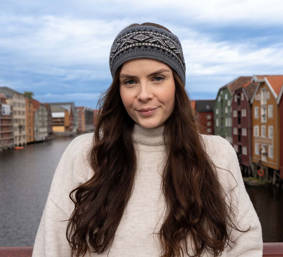 Pannebånd av ull - Marius - grå/sort/hvit
