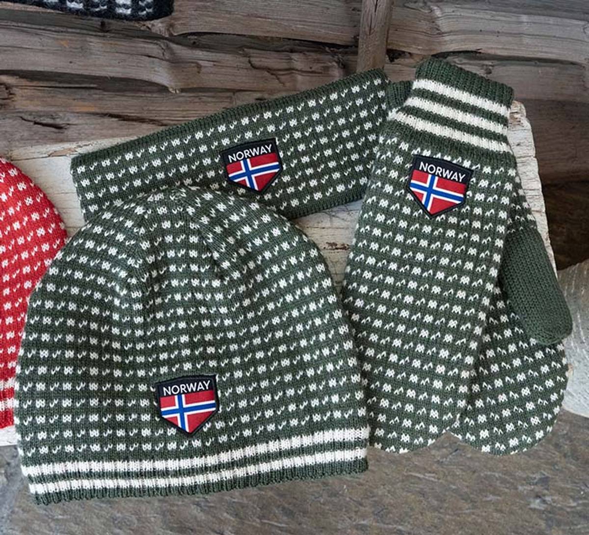 Strikkelue Islender, grønn/hvit, 100% ull