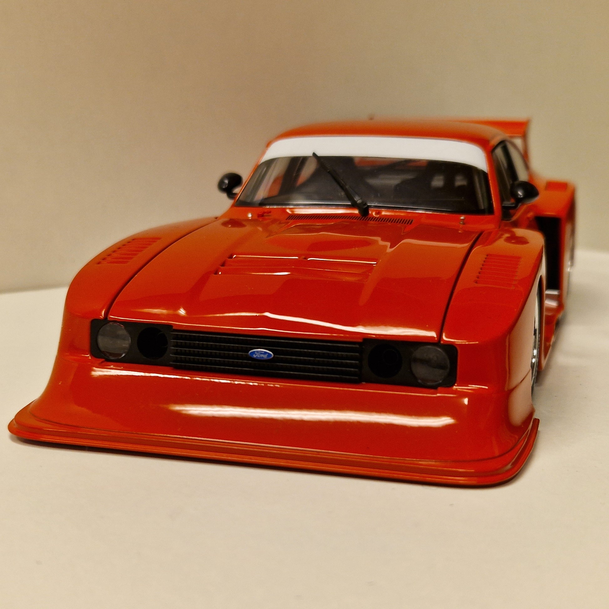 K 29 A 10 1/43 MINICHAMPS modelart Ford Capri Gr.5 1979 Mampe H.Heyer 798552 K 29 A 10 1/43 MINICHAMPS modelart Ford Capri Gr.5 1979 Mampe H.Heyer 798552