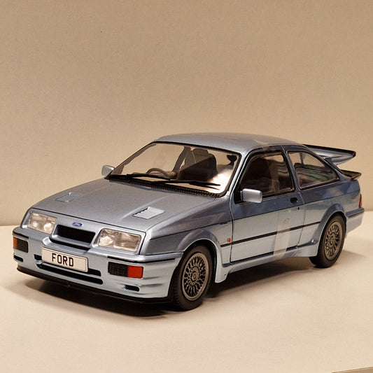 Ford Sierra RS500 Cosworth -  1987 - Lys blå metallic -  Solido - 1:18